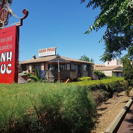 Anthony Hotel Agde Bagian luar foto